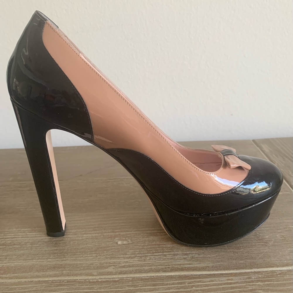 SZ 38 US 7.5 Red V Valentino 5” Platform Heels - Picture 5 of 12